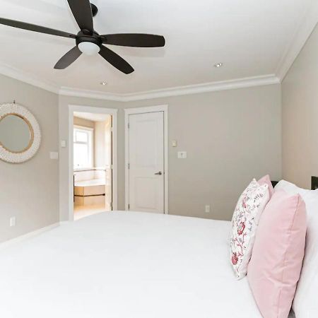 Bellamy Manor Large Home With 5Beds! In Langford Victoria Exterior foto
