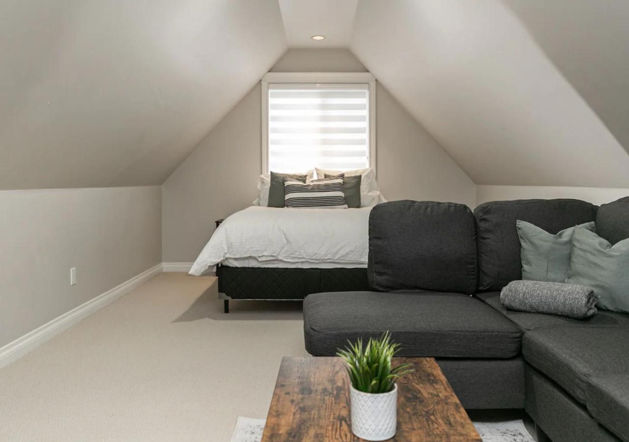 Bellamy Manor Large Home With 5Beds! In Langford Victoria Exterior foto