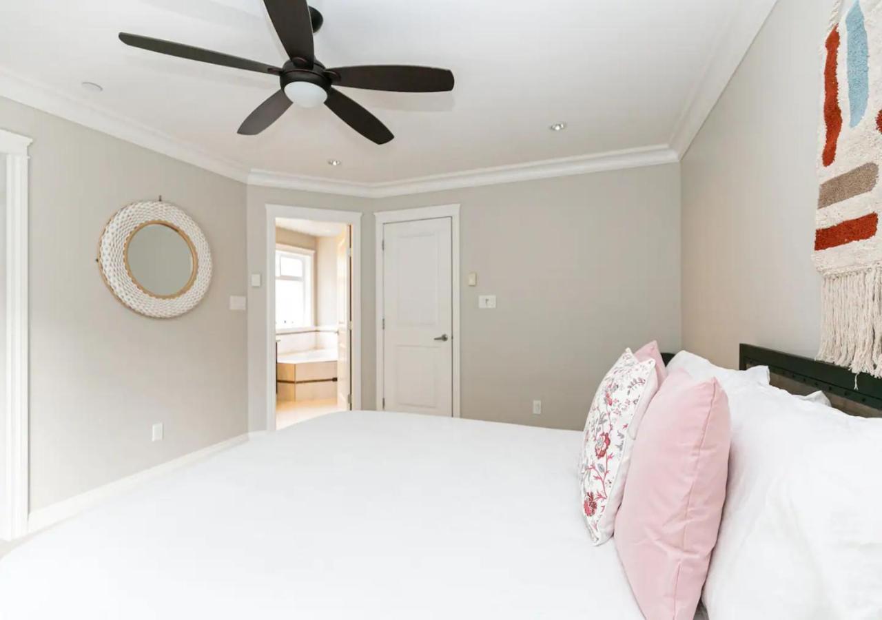 Bellamy Manor Large Home With 5Beds! In Langford Victoria Exterior foto