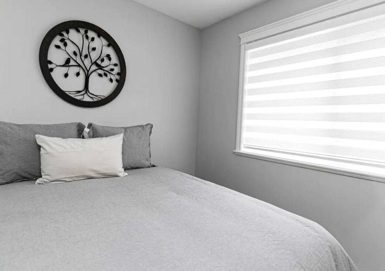 Bellamy Manor Large Home With 5Beds! In Langford Victoria Exterior foto