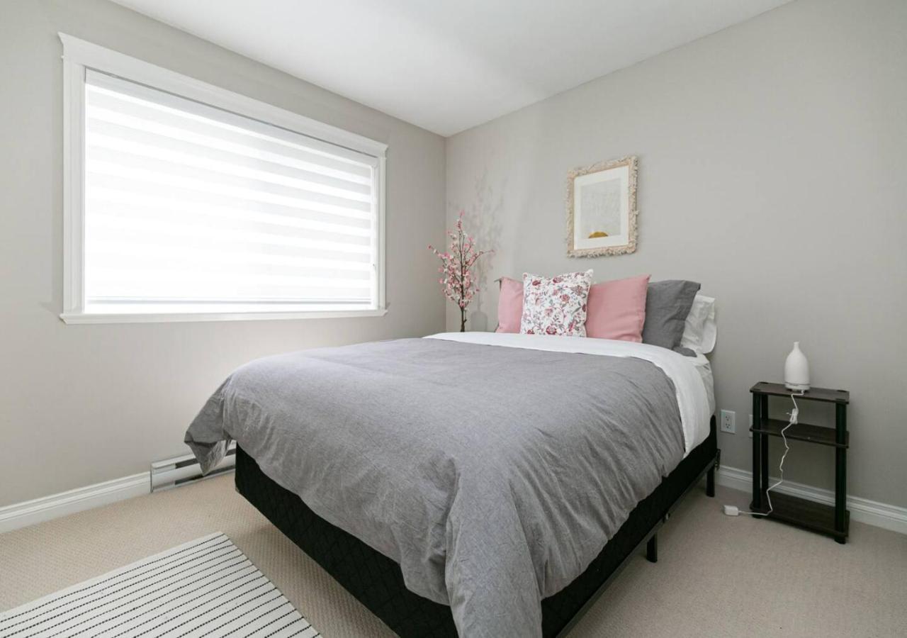 Bellamy Manor Large Home With 5Beds! In Langford Victoria Exterior foto